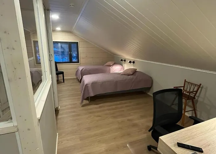 Rukan Helmi 쿠사모